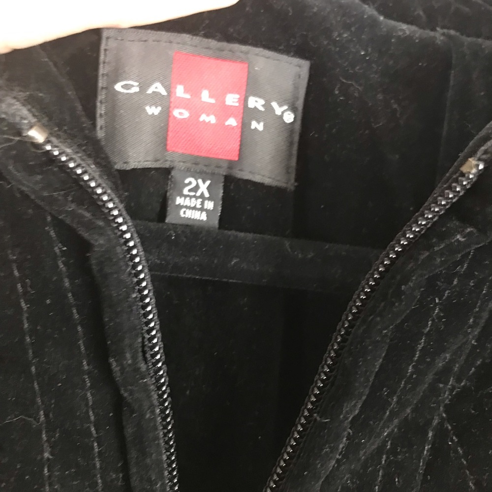 Gallery Woman Coat